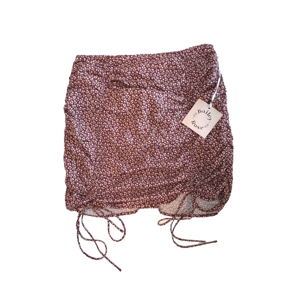 Bailey Rose Ruched Mini Skirt Floral Maroon Size S